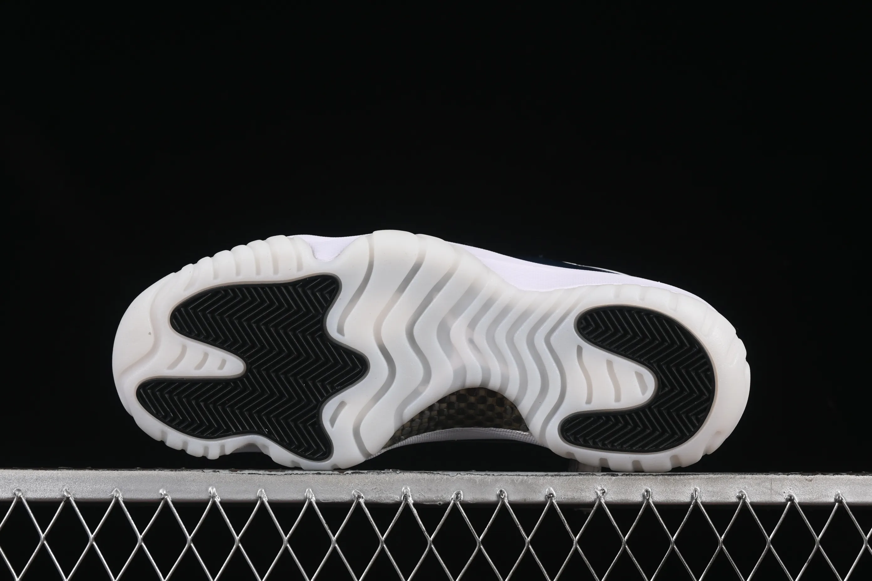 All Categories Air Jordan Jordan Series Basketball Shoes Air Jordan 11 Air Jordan 11 Retro "Rare Air" AJ11 Joe 11 Royal Blue Real Standard Real Carbon High Top Basketball Shoes IH0296-400